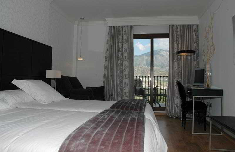 B Bou Hotel La Vinuela & Spa Eksteriør bilde